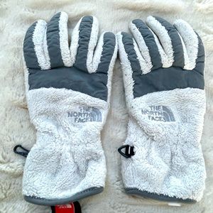 Ladies size medium North-face Denali fleece gloves
